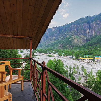 balcony-luxury-attic-room-shobla-pine-royale-manali-square