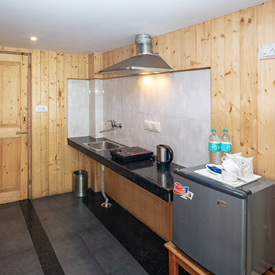 kitchenette-shobla-pine-royale-manali-square