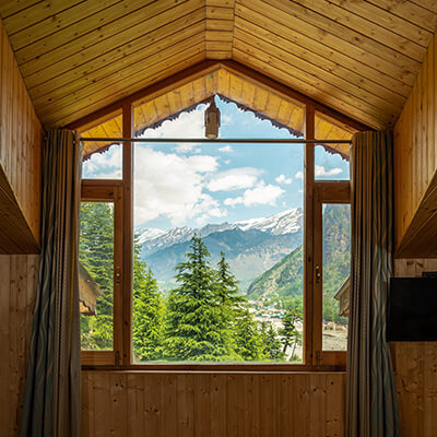 luxury-attic-room-view-shobla-pine-royale-manali-square