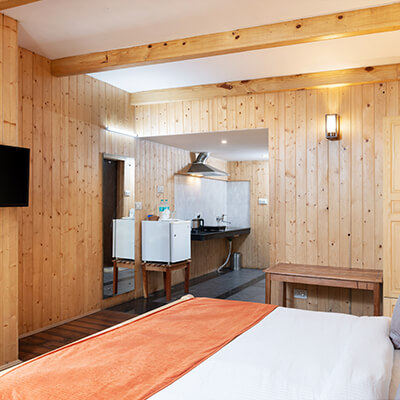 room-kitchenette-shobla-pine-royale-manali-square