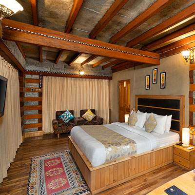 cottage-room-curtains-shobla-kaathkuni-royale-kullu-square