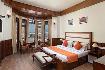 executive-room-shobla-royale-kullu-rooms