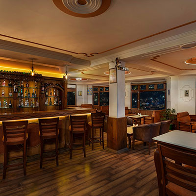 the-bar-shobla-royale-kullu-square