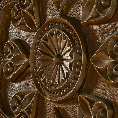 wood-carved-door-shobla-kaathkuni-royale-kullu-square